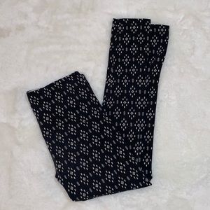 Size M pink republic leggings with Aztec pattern